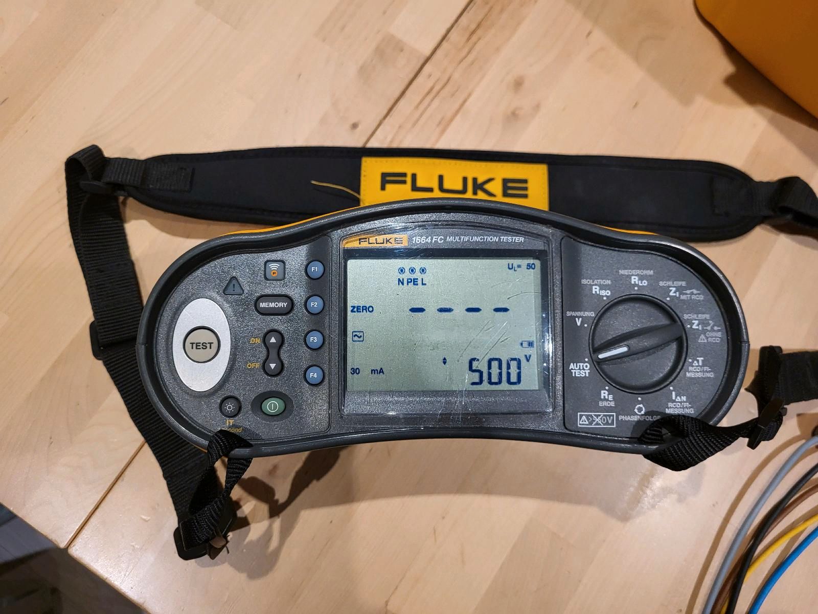 Fluke 1664 FC DE Installationstester Test
